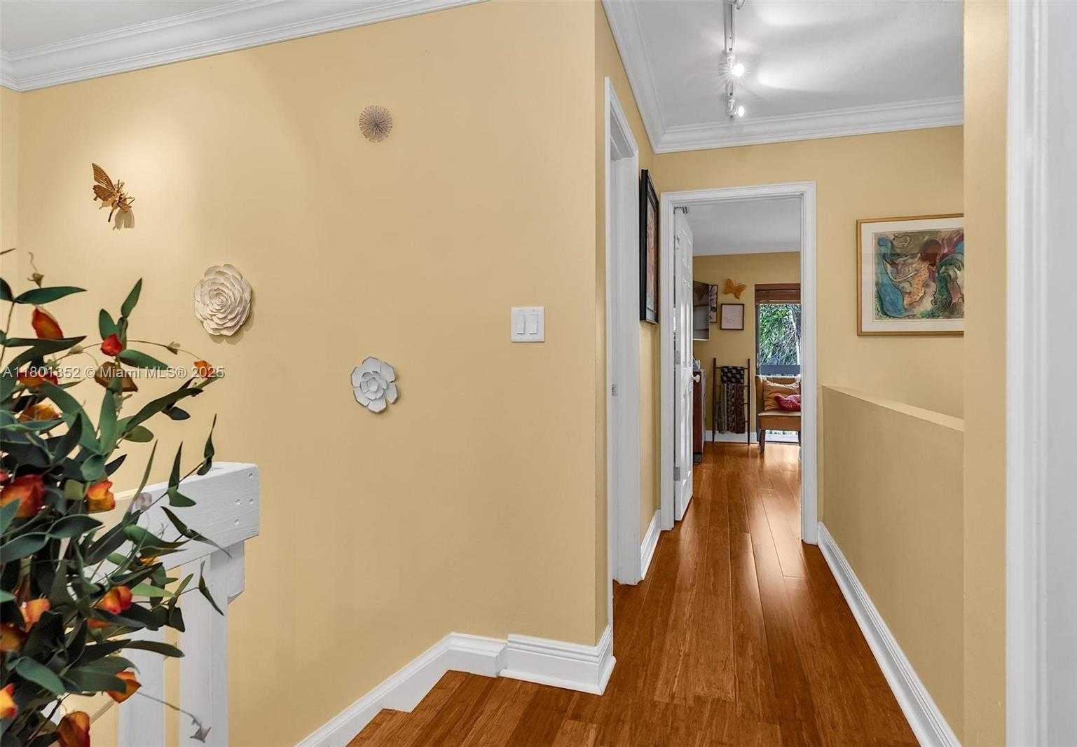 Small Image of 11413 SOUTH WEST 112TH ST, Miami Number 35