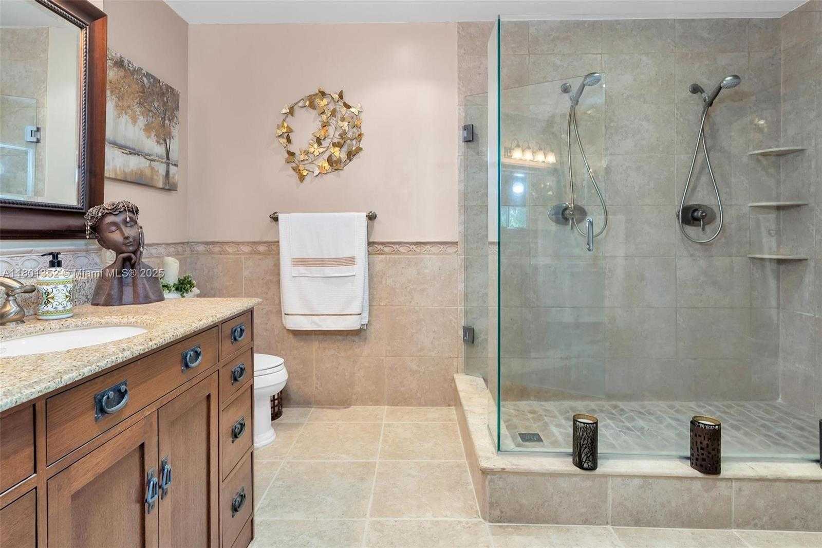 Small Image of 11413 SOUTH WEST 112TH ST, Miami Number 39