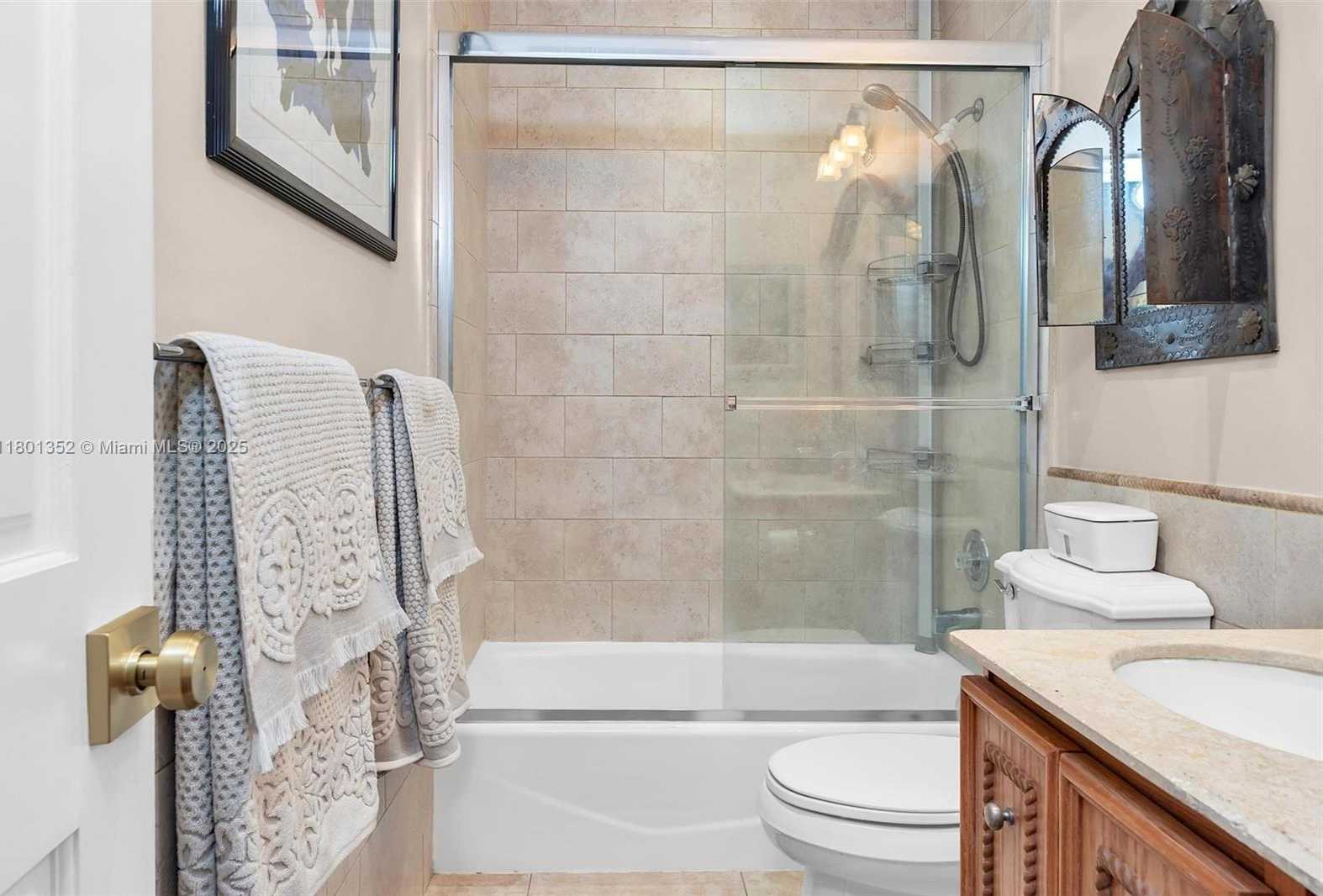 Small Image of 11413 SOUTH WEST 112TH ST, Miami Number 43