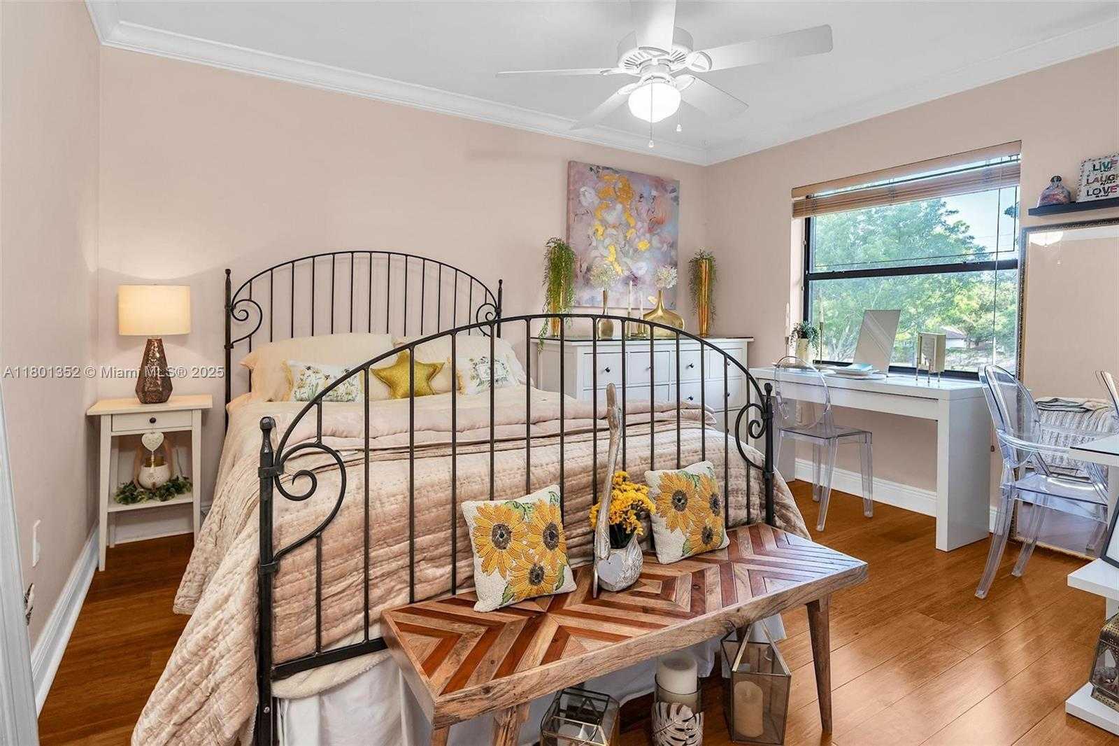 Small Image of 11413 SOUTH WEST 112TH ST, Miami Number 45