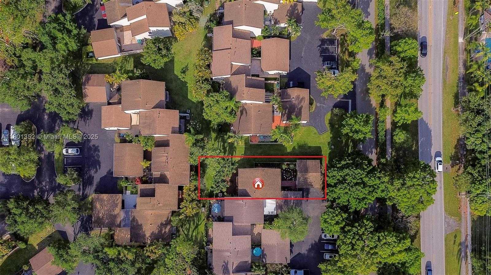 Small Image of 11413 SOUTH WEST 112TH ST, Miami Number 56