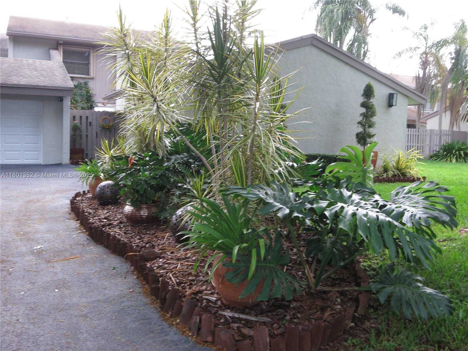 Small Image of 11413 SOUTH WEST 112TH ST, Miami Number 6