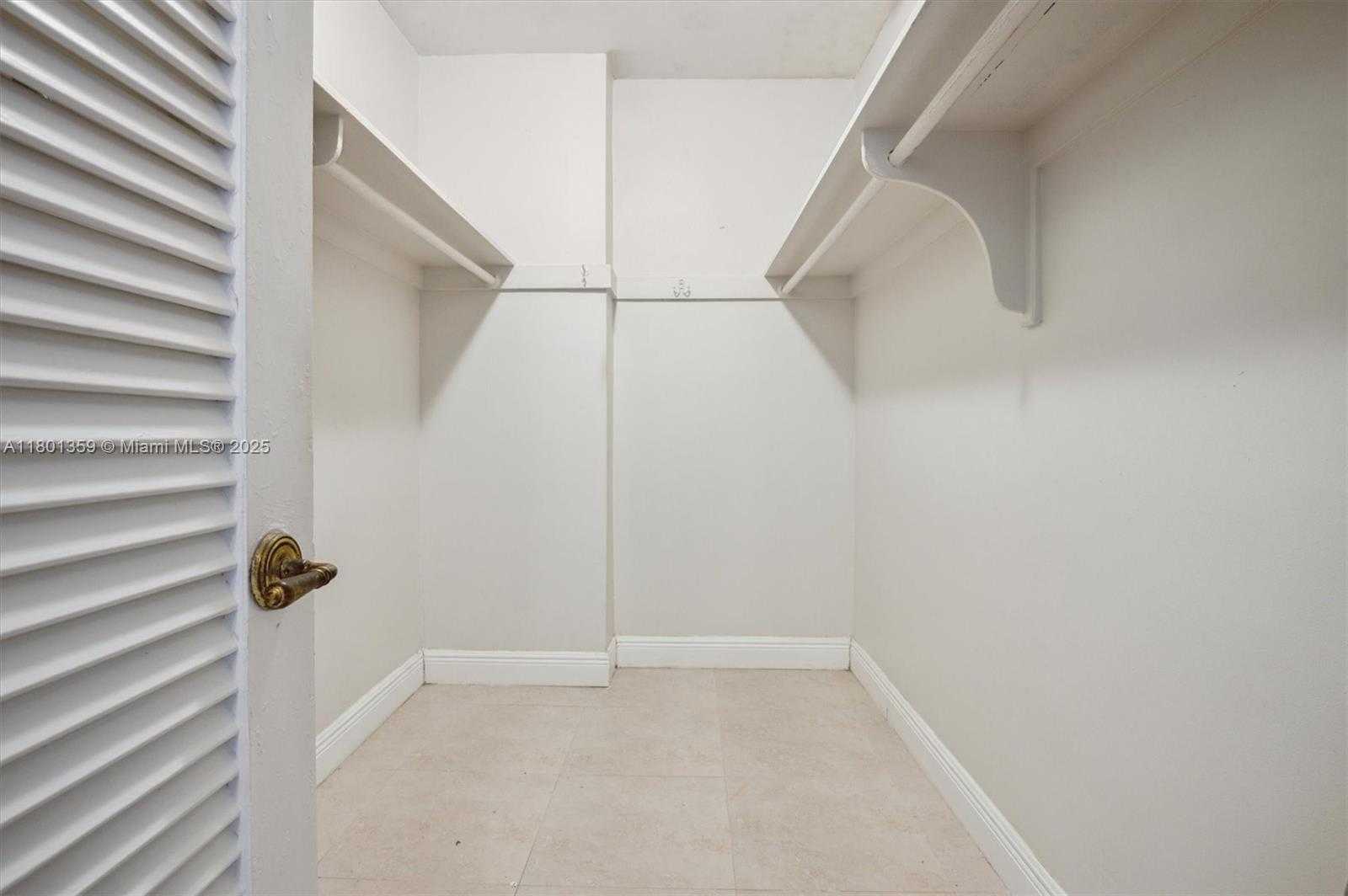 Small Image of 3505 SOUTH OCEAN DR #420, Hollywood Number 12