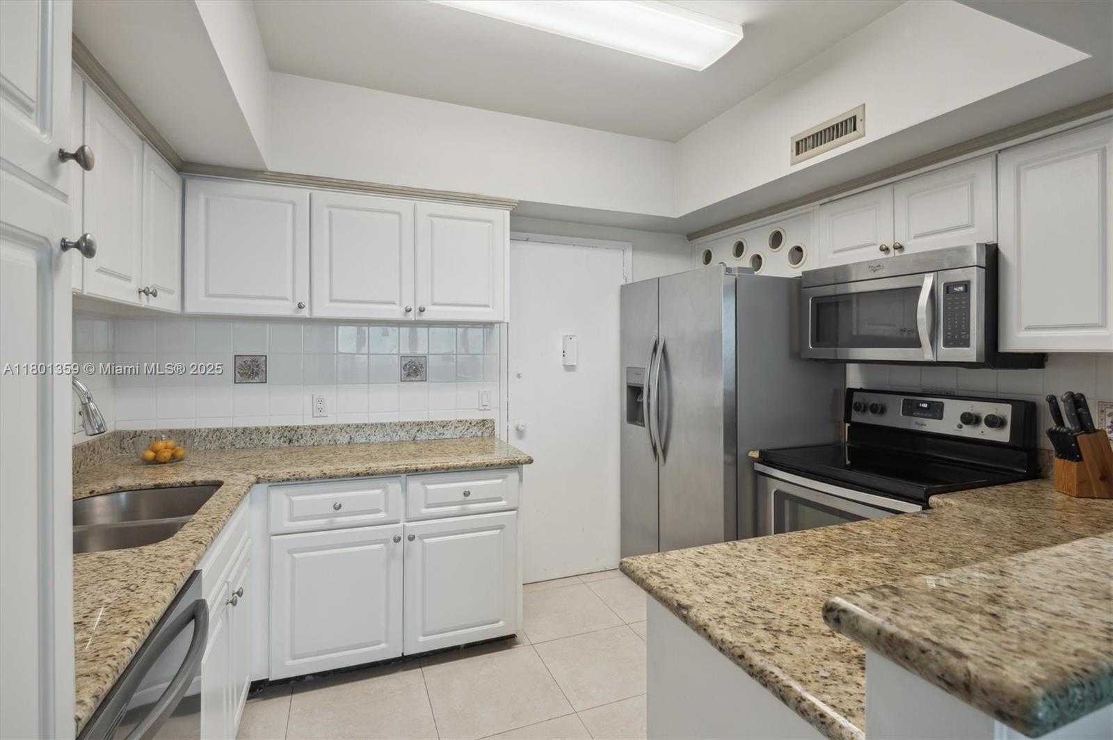 Small Image of 3505 SOUTH OCEAN DR #420, Hollywood Number 5