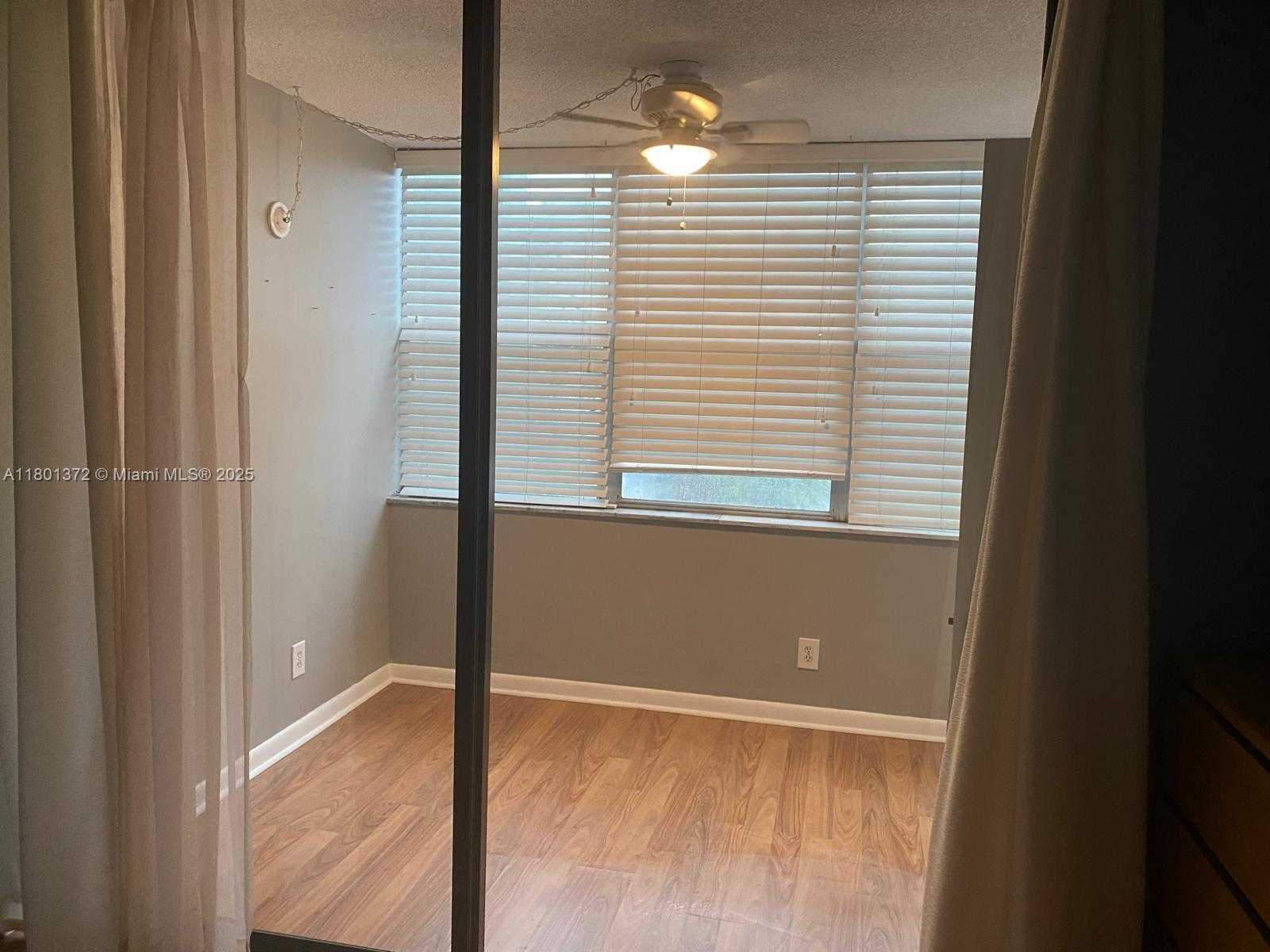 Small Image of 2751 TAFT ST #302, Hollywood Number 14