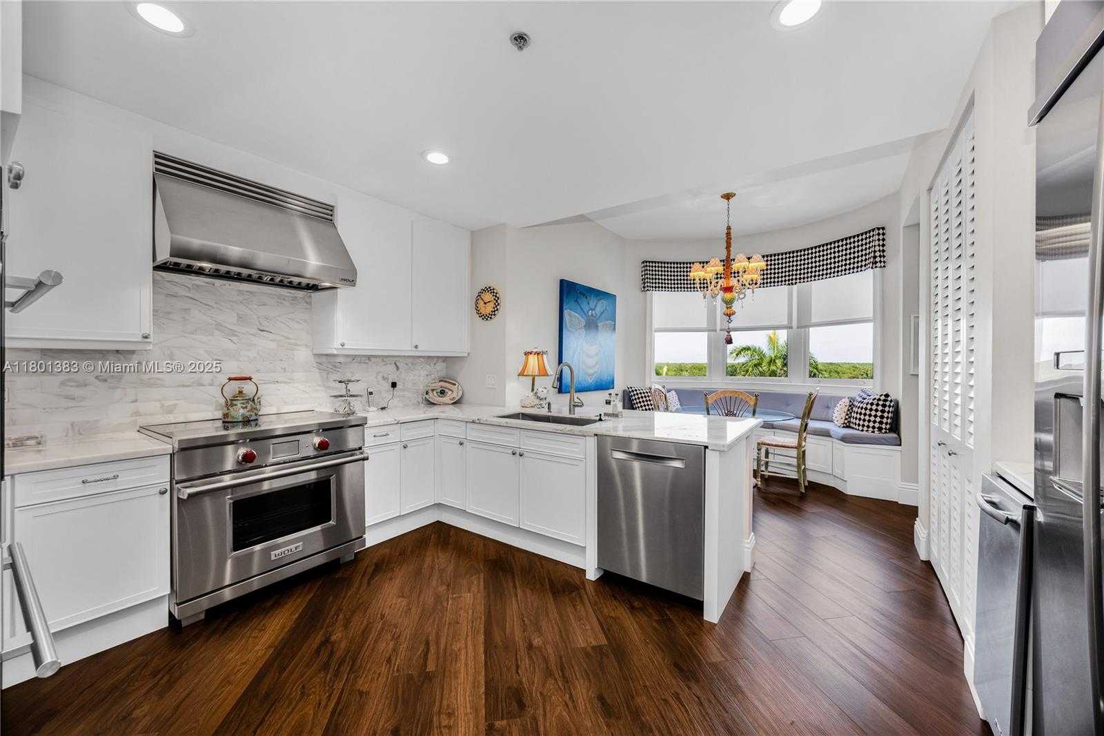 Small Image of 13647 DEERING BAY DR #142, Coral Gables Number 12