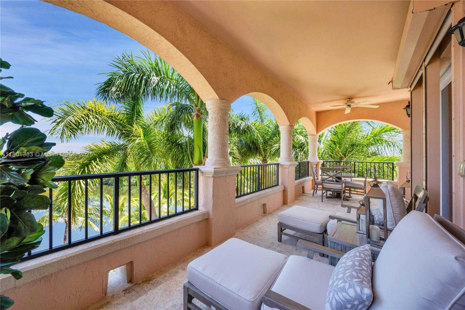 Small Image of 13647 DEERING BAY DR #142, Coral Gables Number 29