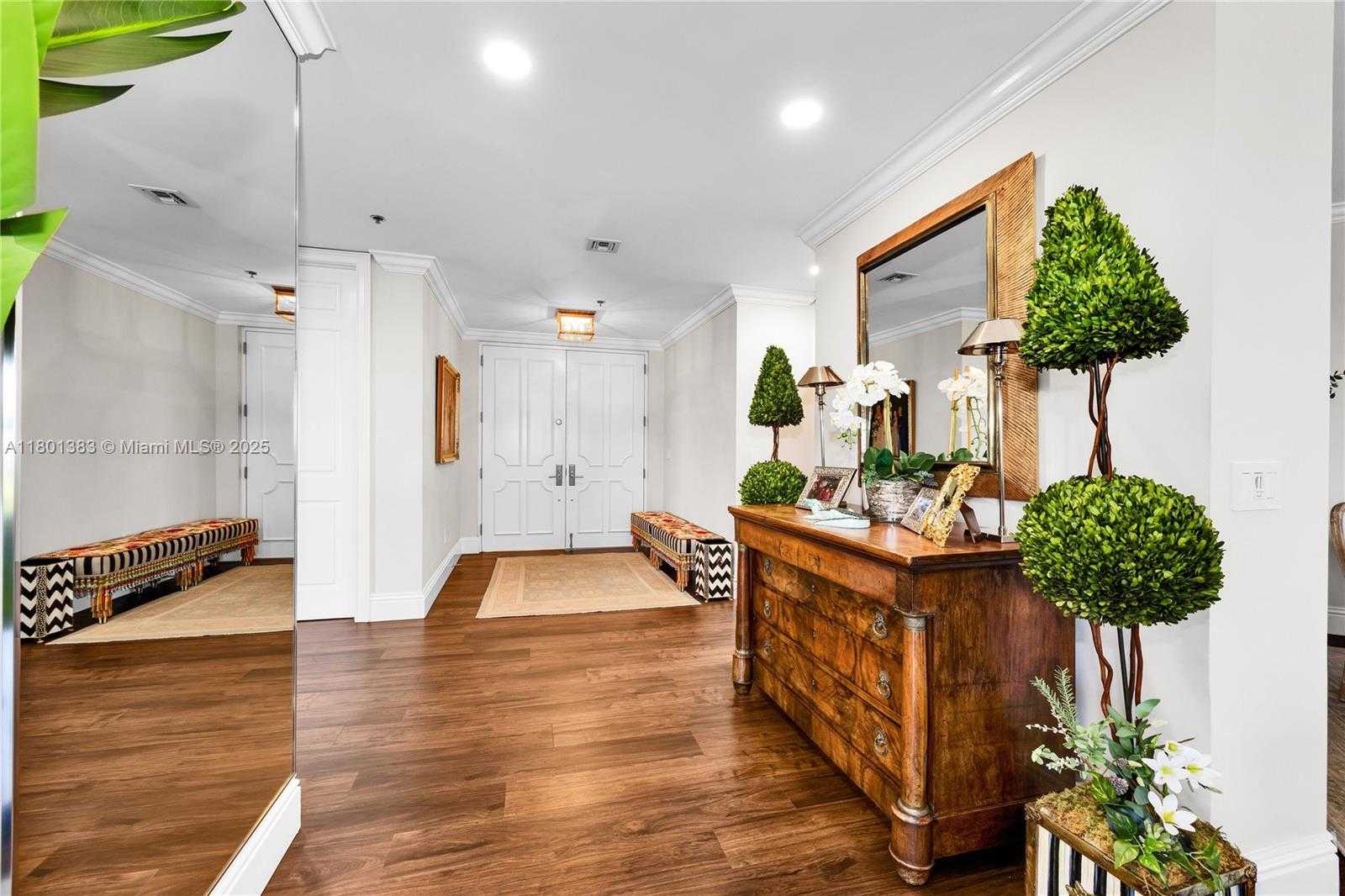 Small Image of 13647 DEERING BAY DR #142, Coral Gables Number 6