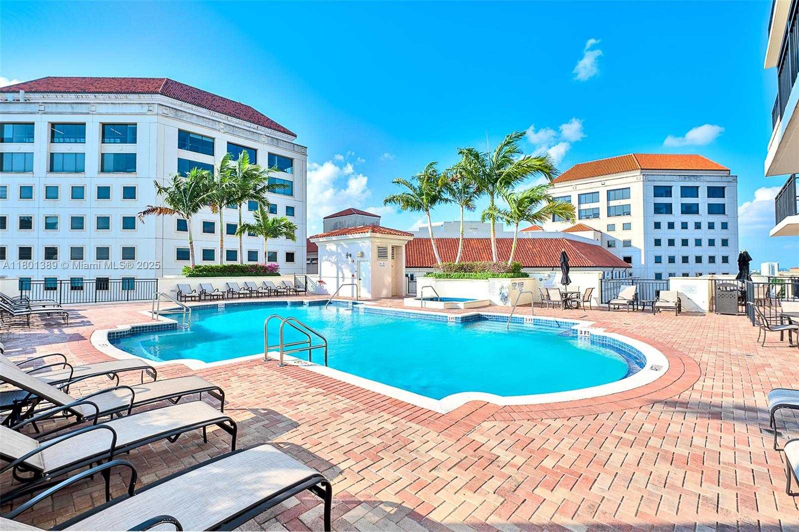 Small Image of 888 SOUTH DOUGLAS RD #910, Coral Gables Number 29