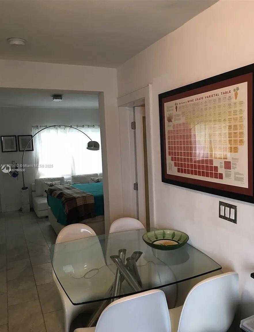 Small Image of 928 JEFFERSON AVE #2, Miami Beach Number 3