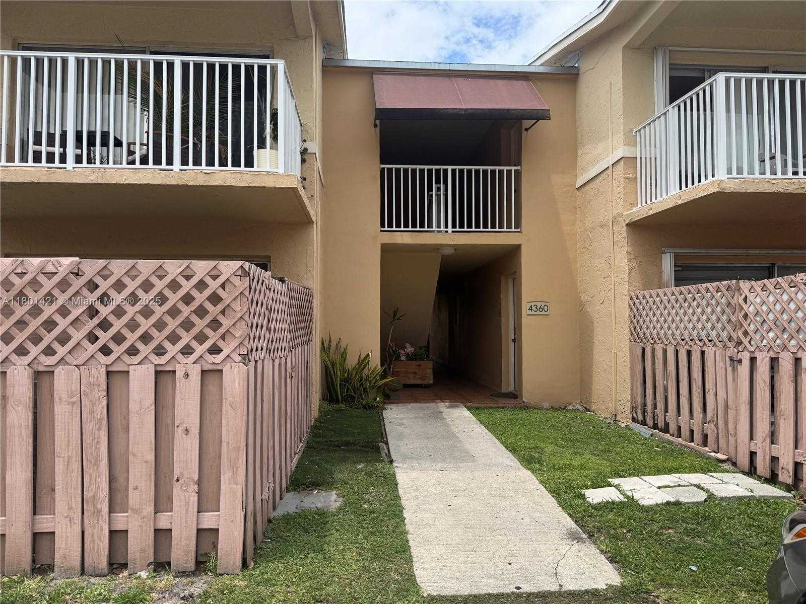 Small Image of 4360 NORTH WEST 79TH AVE #1F, Doral Number 2