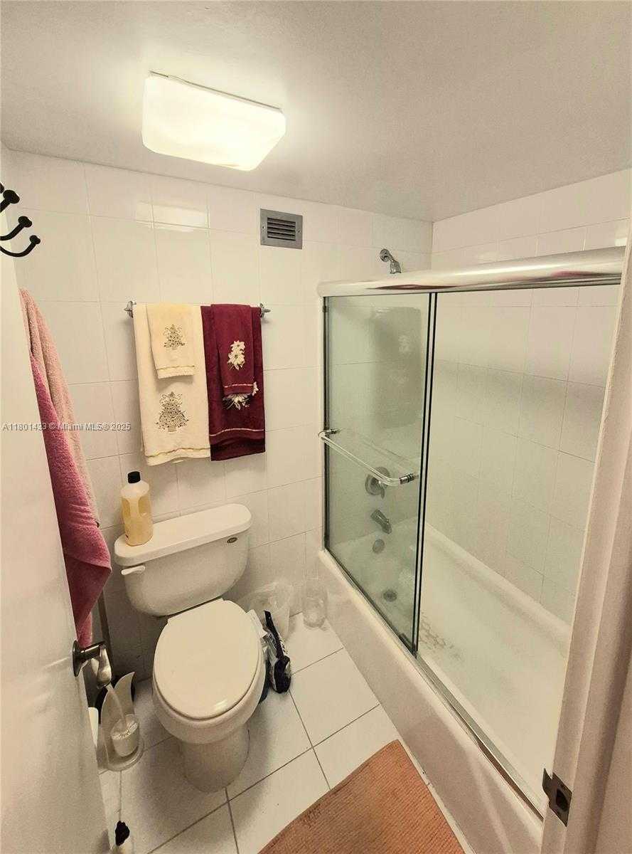 Small Image of 3800 SOUTH OCEAN DR #818, Hollywood Number 24
