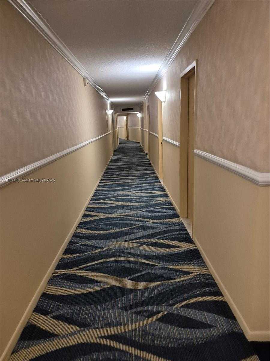 Small Image of 3800 SOUTH OCEAN DR #818, Hollywood Number 29
