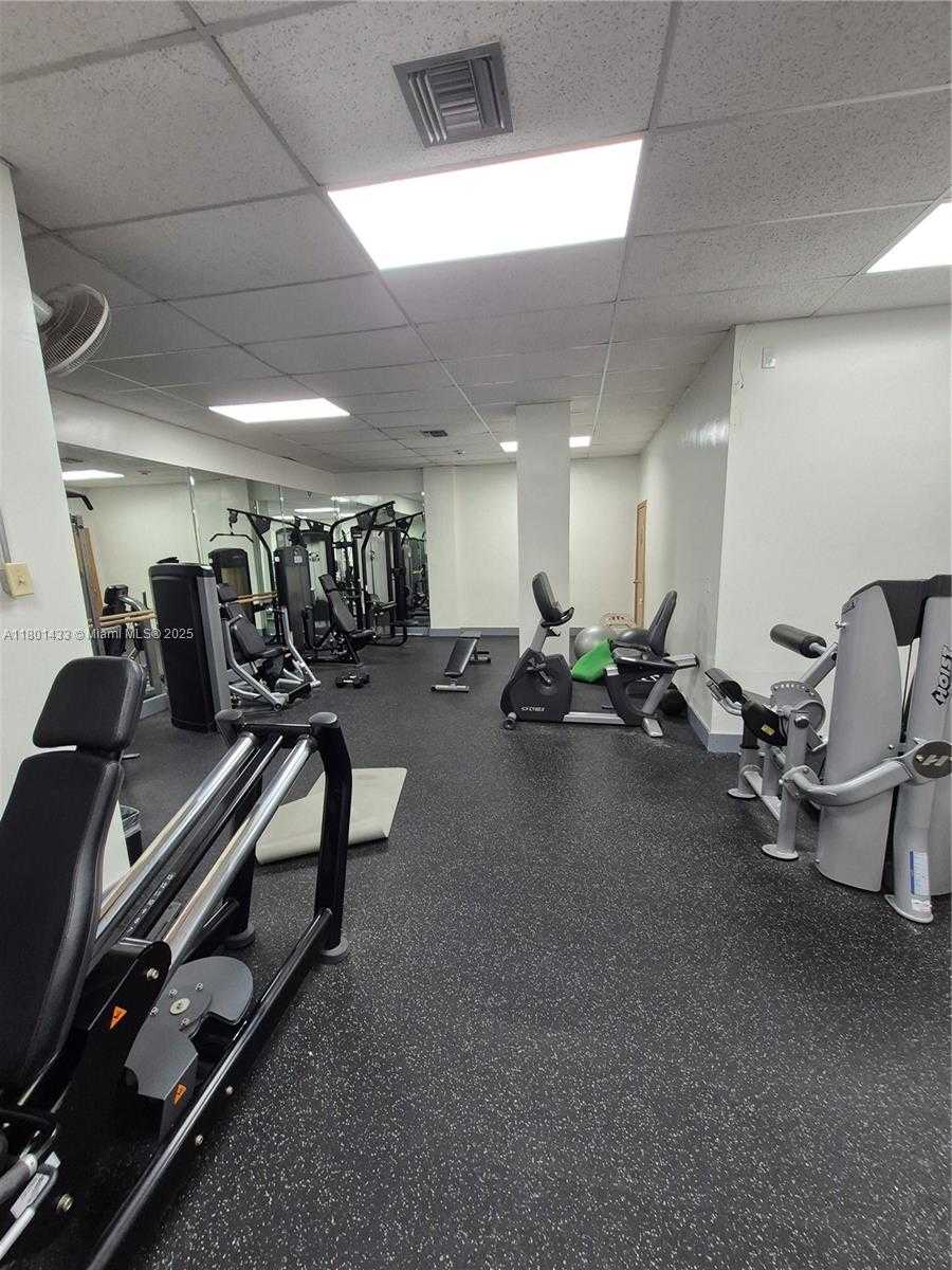 Small Image of 3800 SOUTH OCEAN DR #818, Hollywood Number 36