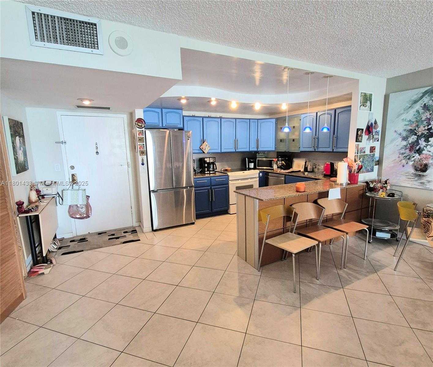 Small Image of 3800 SOUTH OCEAN DR #818, Hollywood Number 4