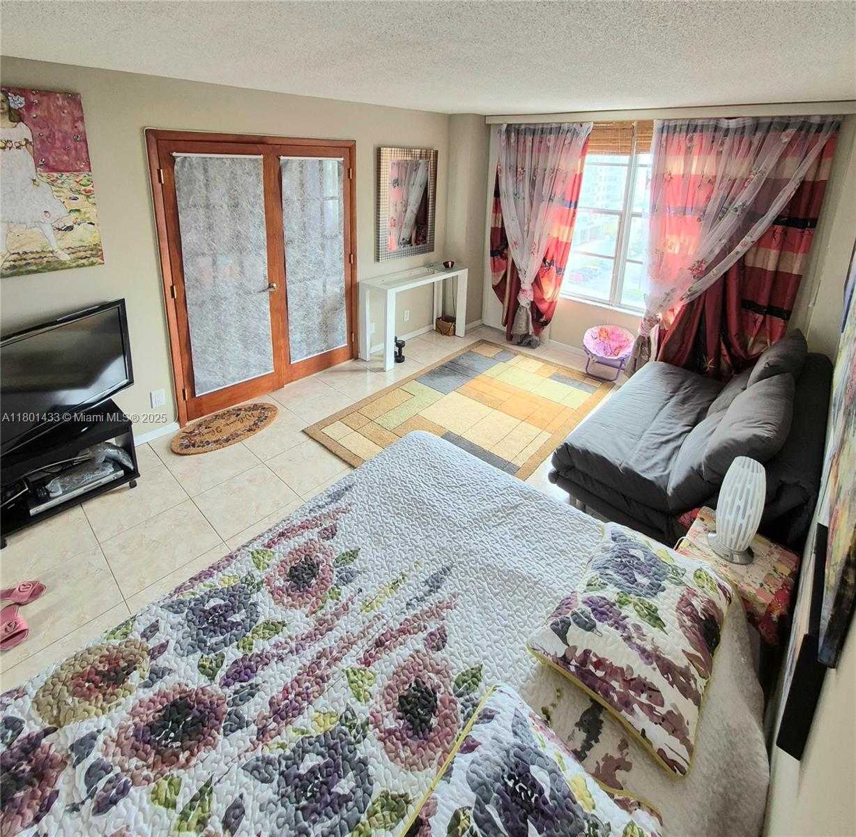 Small Image of 3800 SOUTH OCEAN DR #818, Hollywood Number 5