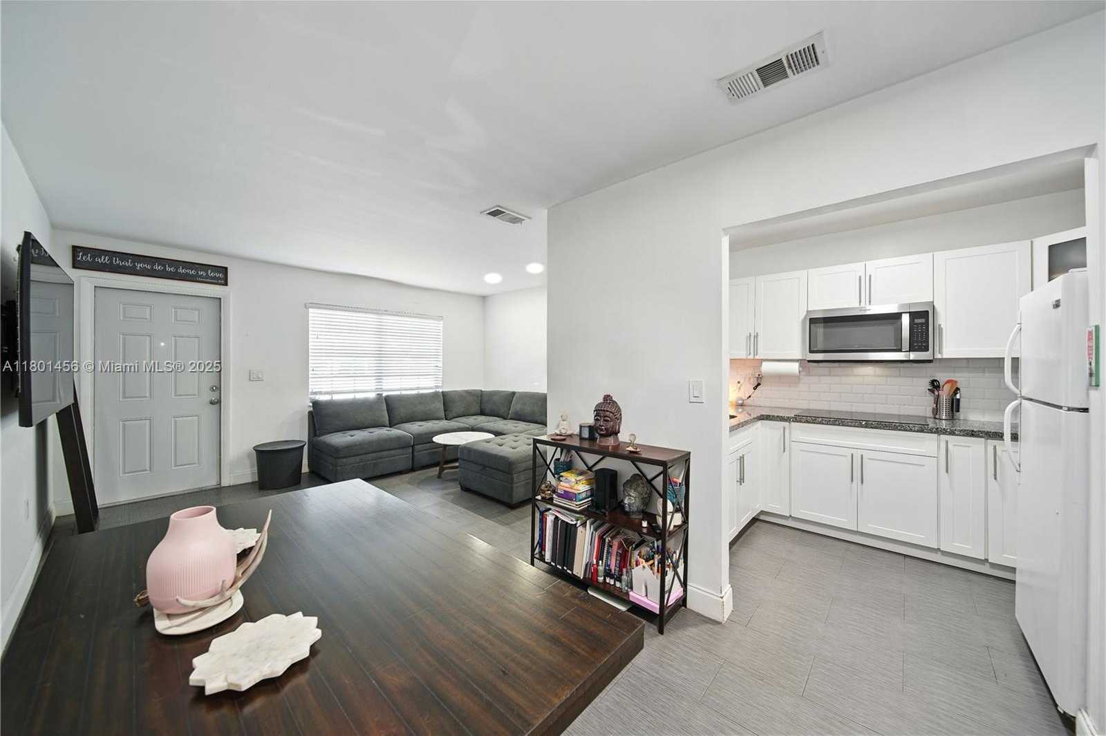 Small Image of 13344 SOUTH WEST 59TH LN, Miami Number 4