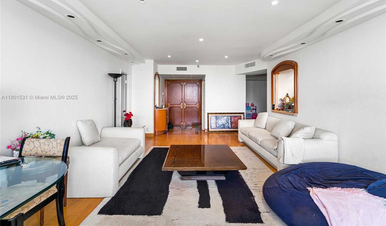 Small Image of 20281 EAST COUNTRY CLUB DR #909, Aventura Number 10