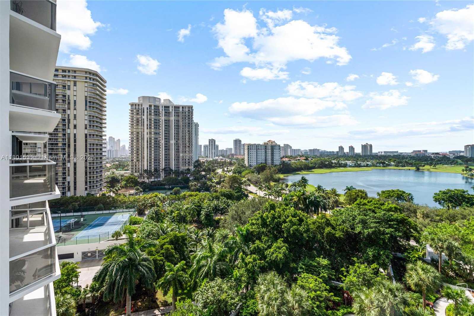 Small Image of 20281 EAST COUNTRY CLUB DR #909, Aventura Number 28
