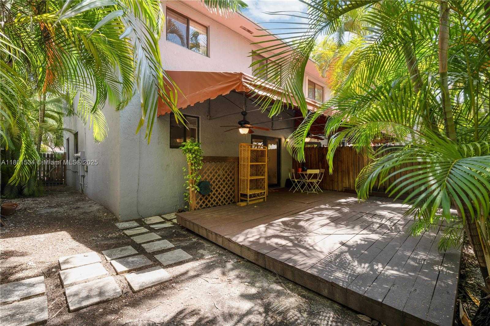 Small Image of 3182 DAY AVE, Coconut Grove Number 12