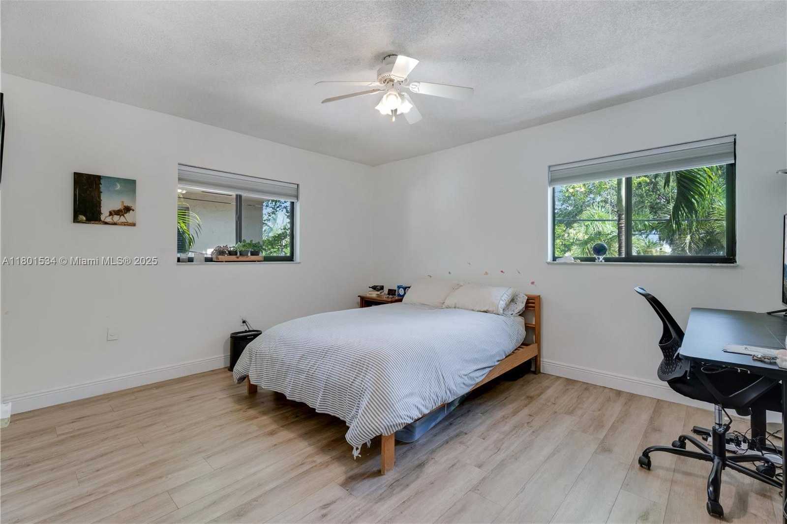 Small Image of 3182 DAY AVE, Coconut Grove Number 17