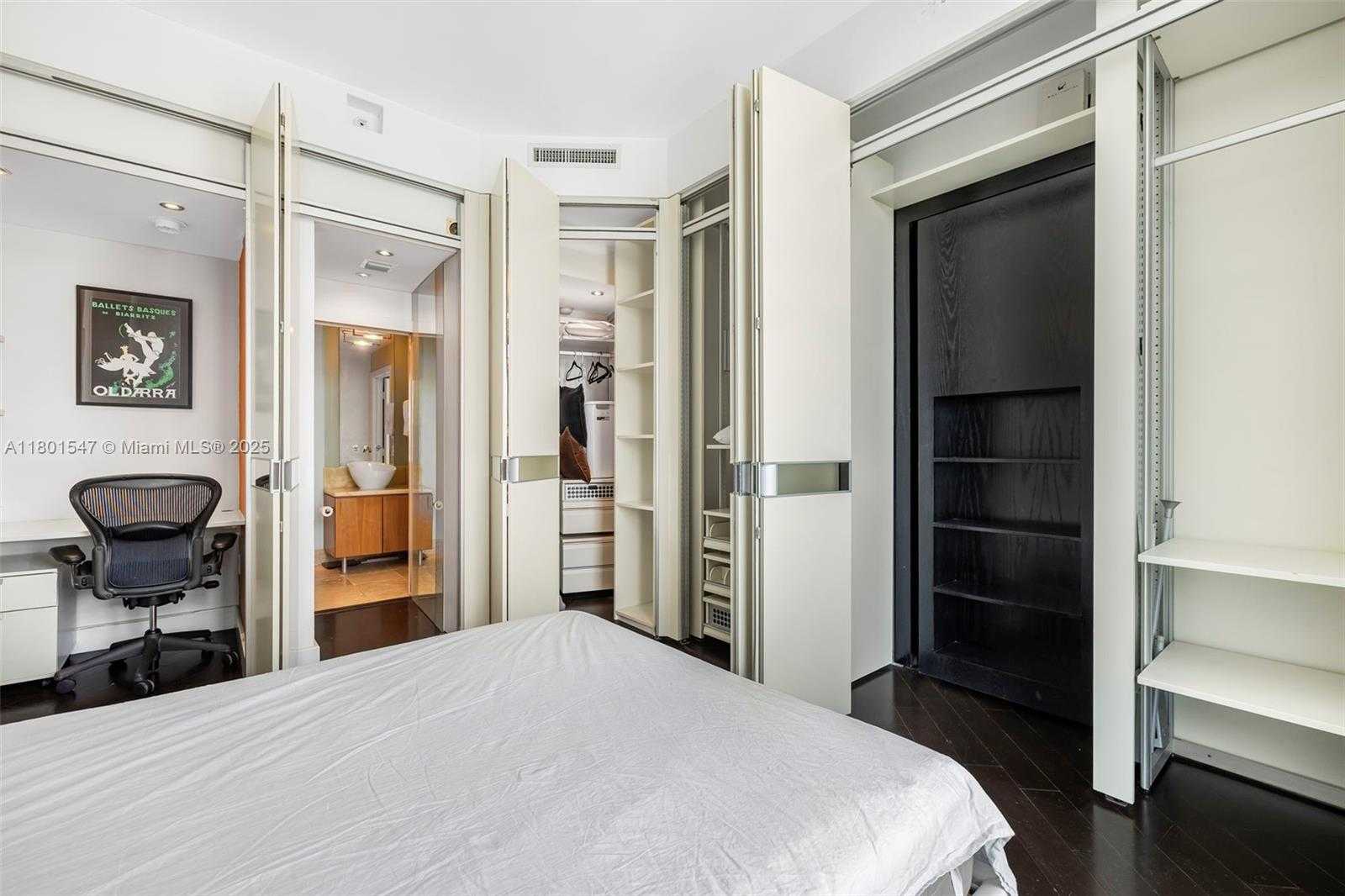 Small Image of 1155 BRICKELL BAY DR #PH204, Miami Number 25