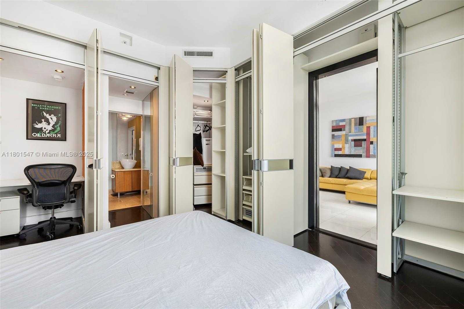Small Image of 1155 BRICKELL BAY DR #PH204, Miami Number 26