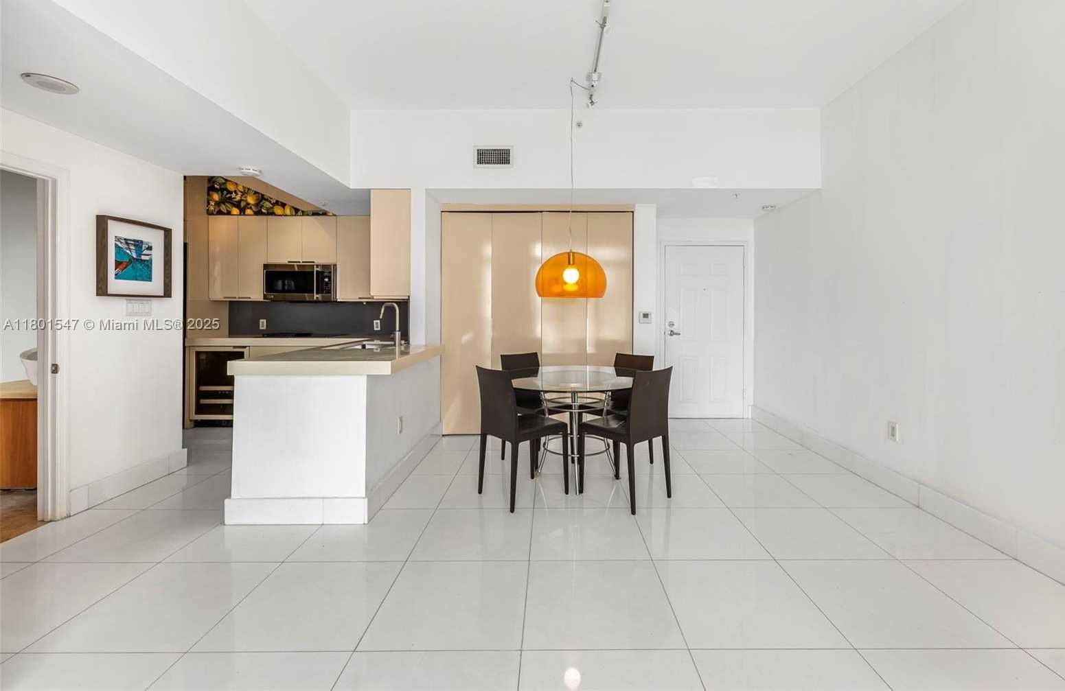 Small Image of 1155 BRICKELL BAY DR #PH204, Miami Number 3