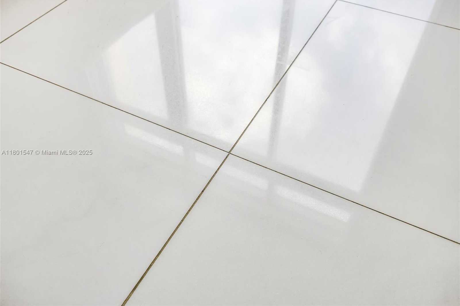 Small Image of 1155 BRICKELL BAY DR #PH204, Miami Number 32