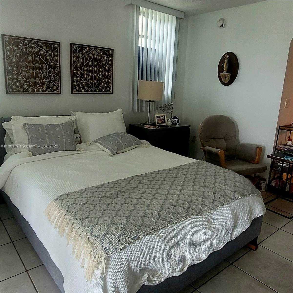 Small Image of 2859 LEONARD DR #G106, Aventura Number 8