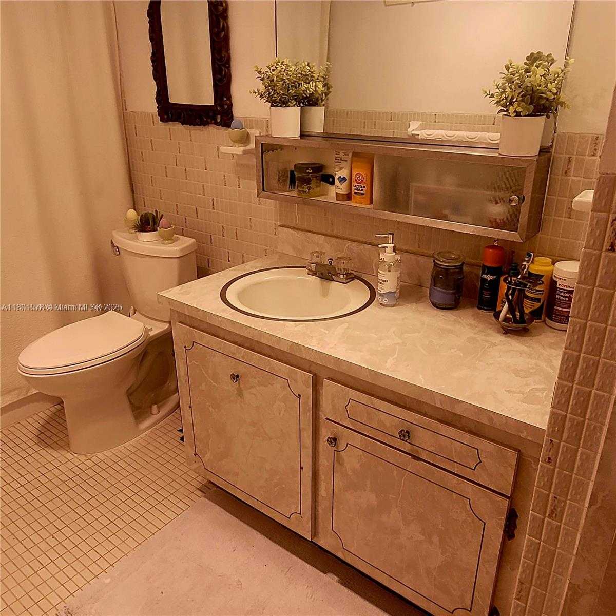 Small Image of 2859 LEONARD DR #G106, Aventura Number 9