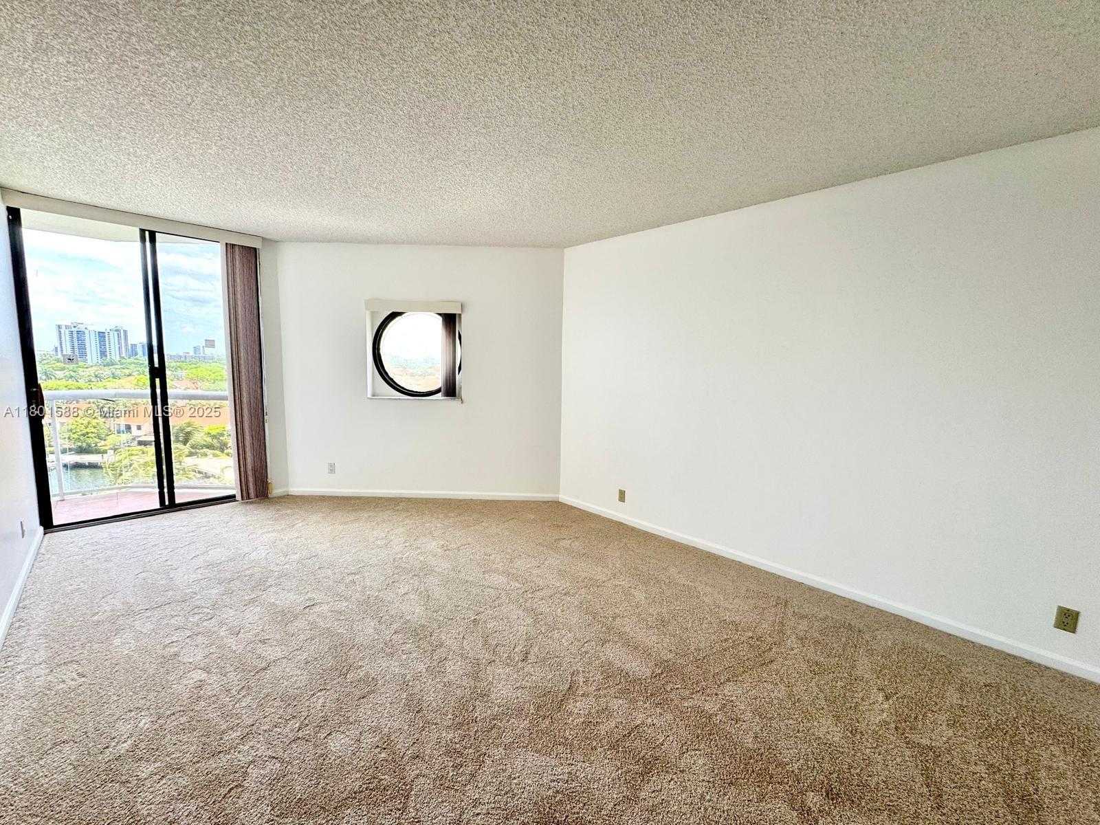 Small Image of 3610 YACHT CLUB DR #810, Aventura Number 13
