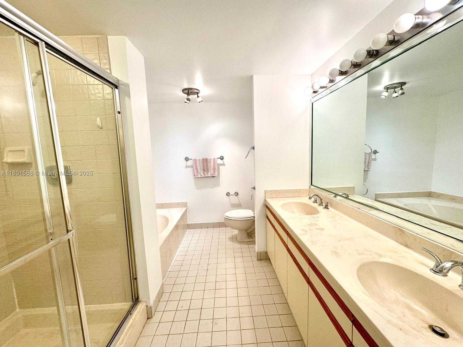 Small Image of 3610 YACHT CLUB DR #810, Aventura Number 14