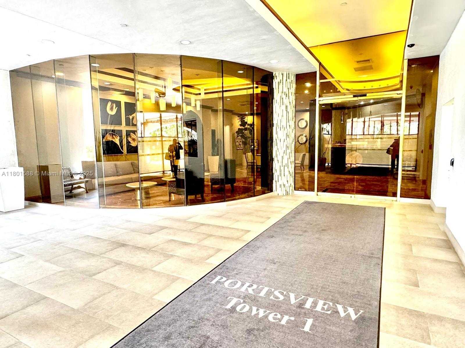 Small Image of 3610 YACHT CLUB DR #810, Aventura Number 2