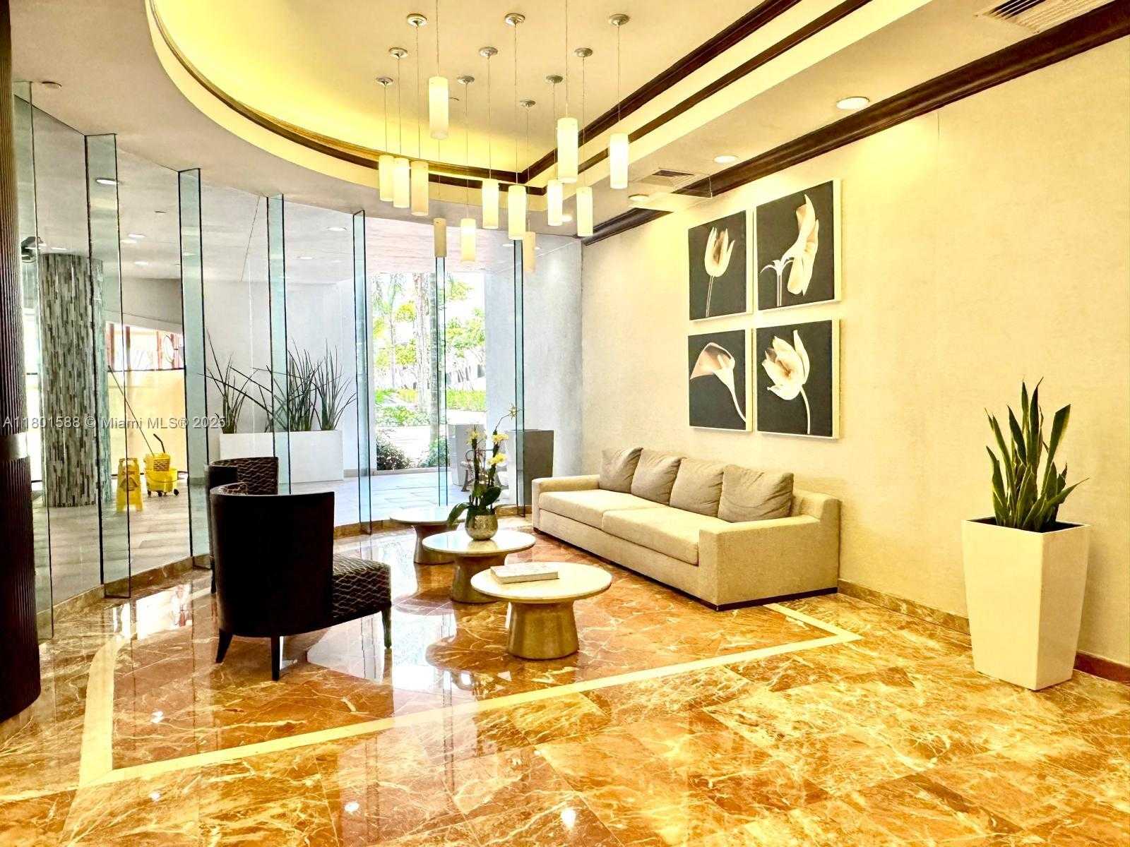 Small Image of 3610 YACHT CLUB DR #810, Aventura Number 3