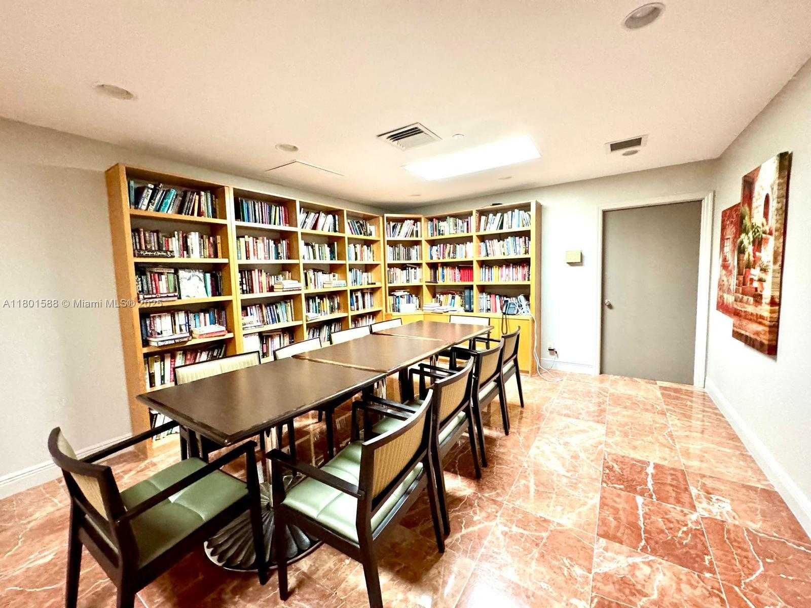 Small Image of 3610 YACHT CLUB DR #810, Aventura Number 42