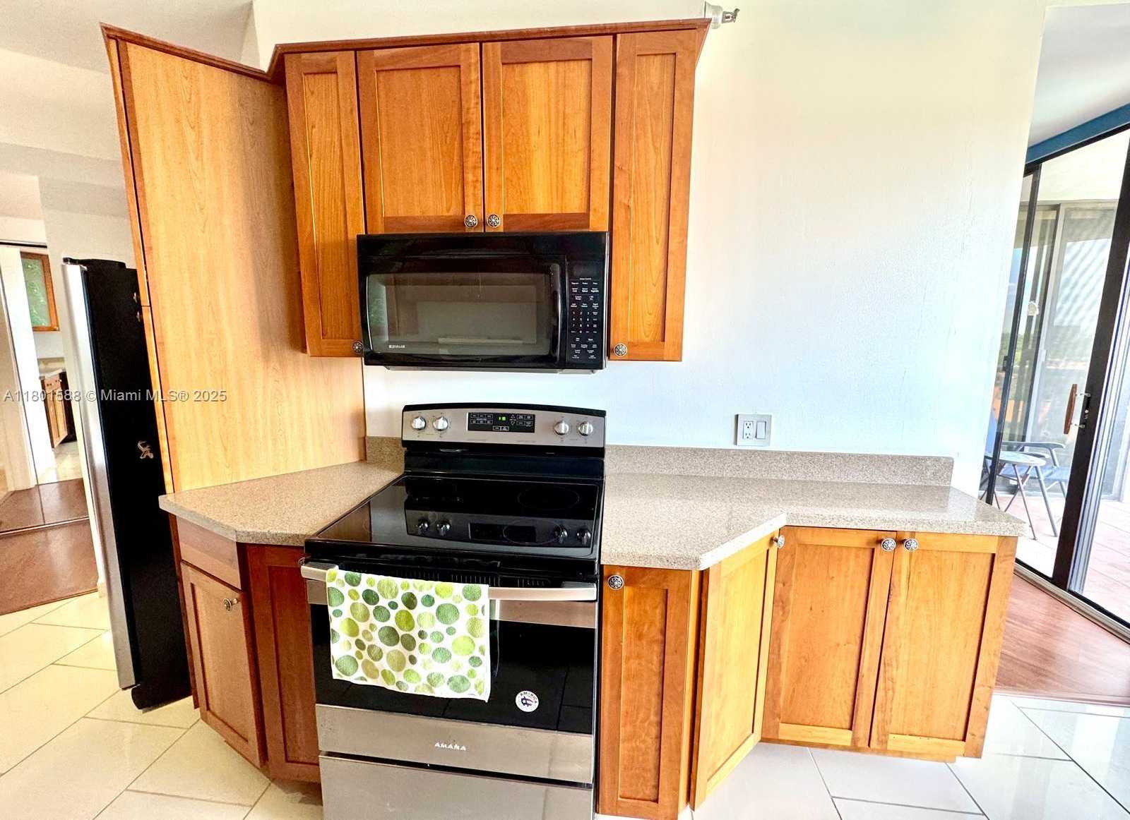 Small Image of 3610 YACHT CLUB DR #810, Aventura Number 48