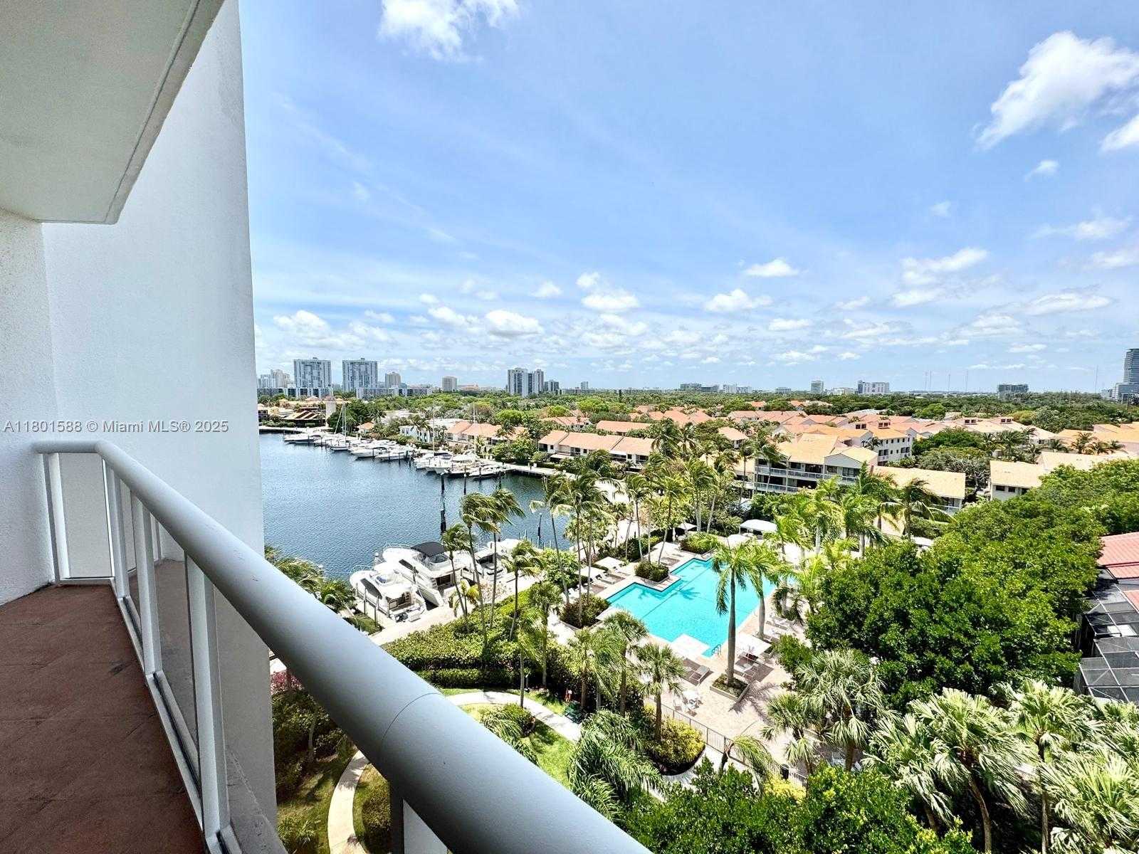 Small Image of 3610 YACHT CLUB DR #810, Aventura Number 6