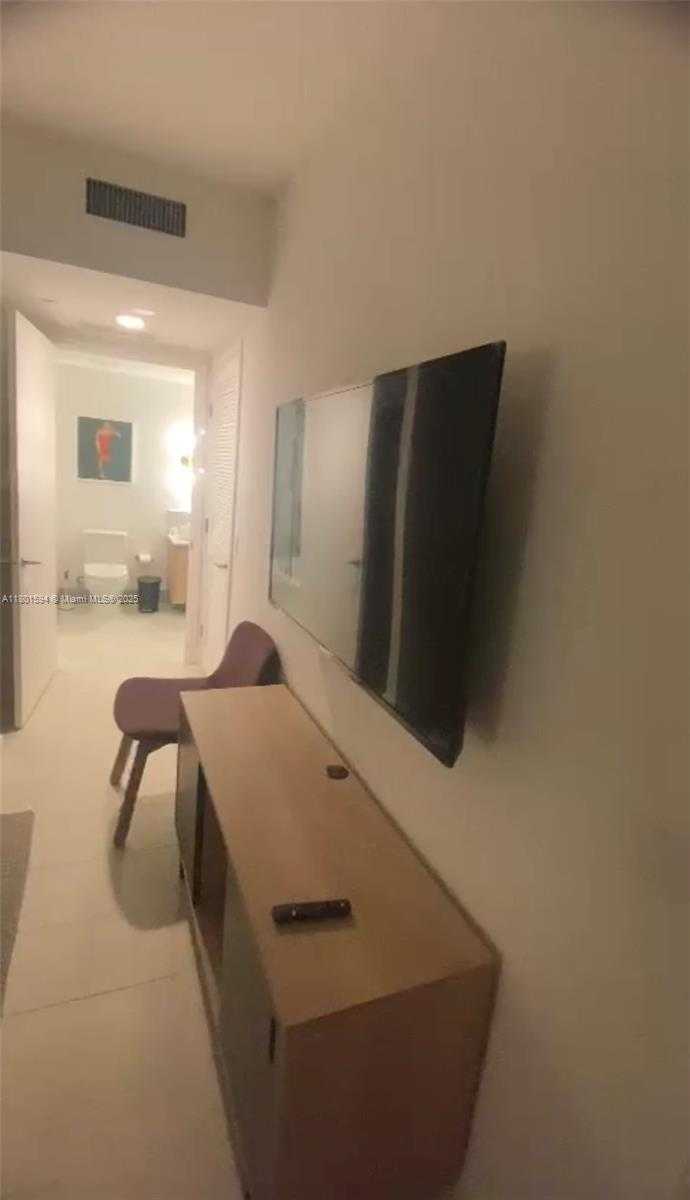 Small Image of 159 NORTH EAST 6TH ST #3507, Miami Number 4