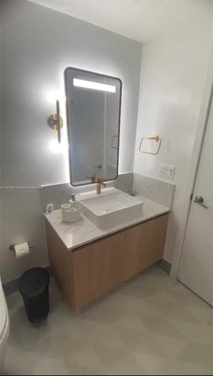 Small Image of 159 NORTH EAST 6TH ST #3507, Miami Number 8
