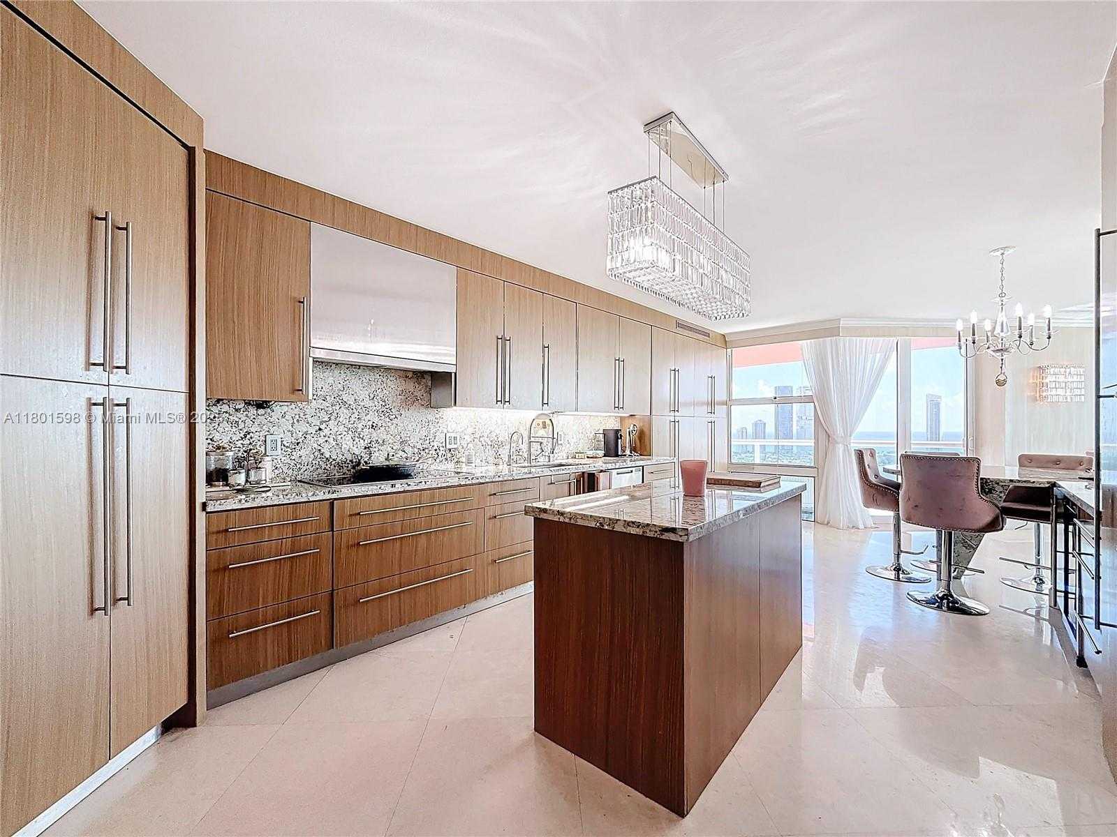 Small Image of 3370 HIDDEN BAY DR #2813, Aventura Number 20