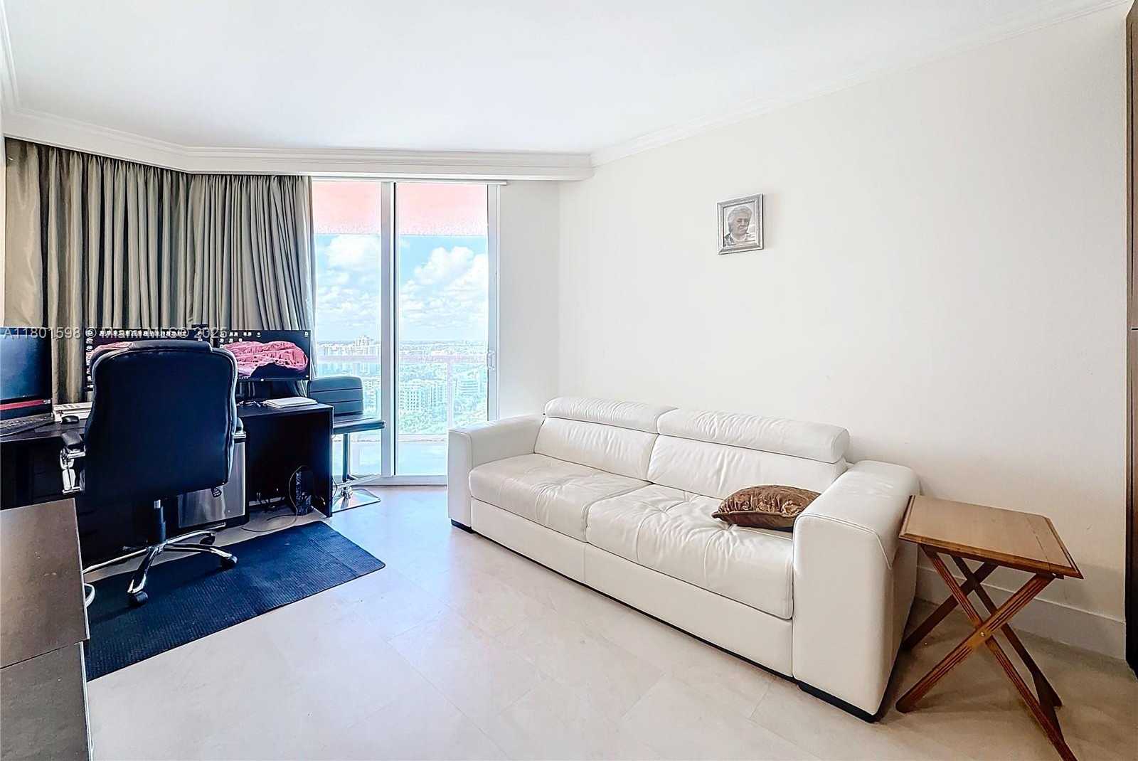 Small Image of 3370 HIDDEN BAY DR #2813, Aventura Number 22
