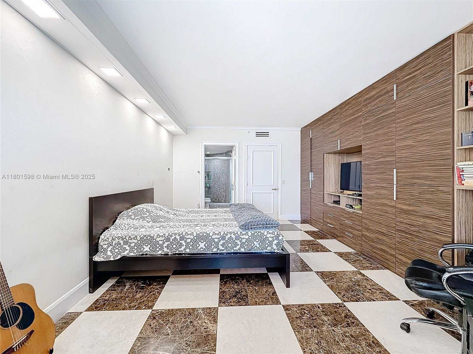 Small Image of 3370 HIDDEN BAY DR #2813, Aventura Number 30