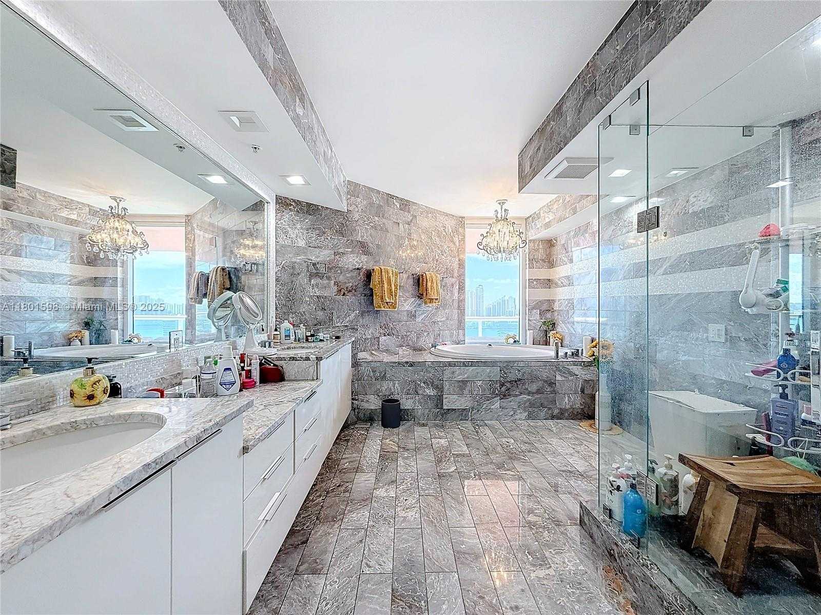 Small Image of 3370 HIDDEN BAY DR #2813, Aventura Number 36