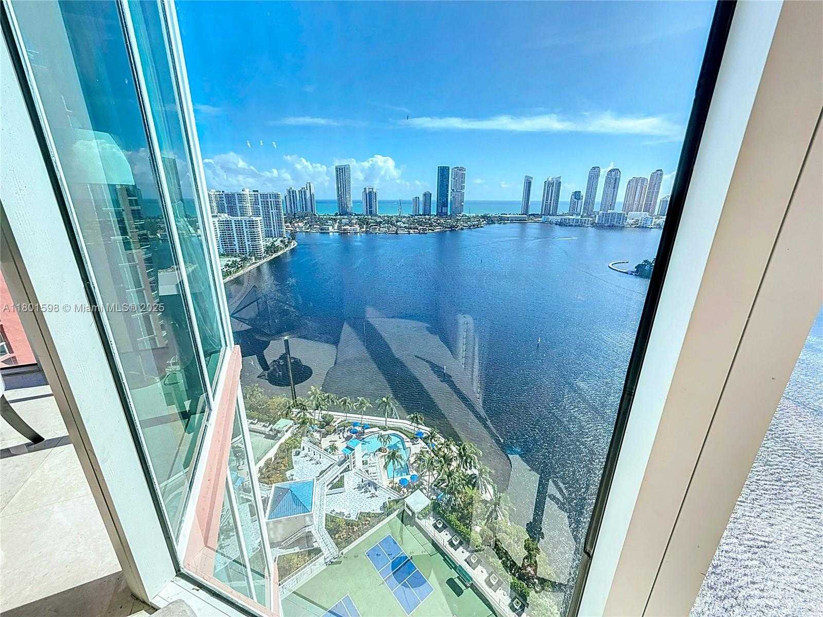Small Image of 3370 HIDDEN BAY DR #2813, Aventura Number 44