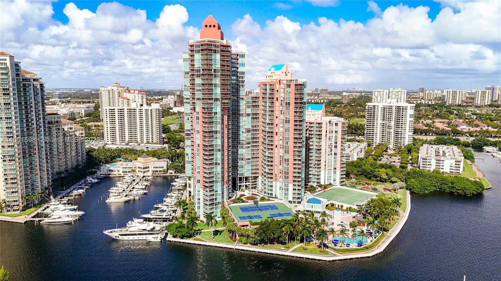 Small Image of 3370 HIDDEN BAY DR #2813, Aventura Number 55