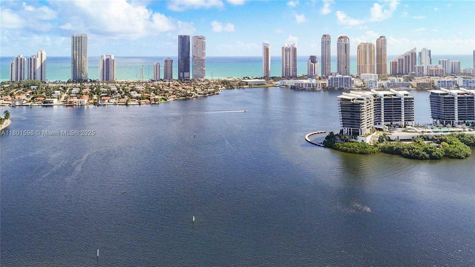 Small Image of 3370 HIDDEN BAY DR #2813, Aventura Number 56