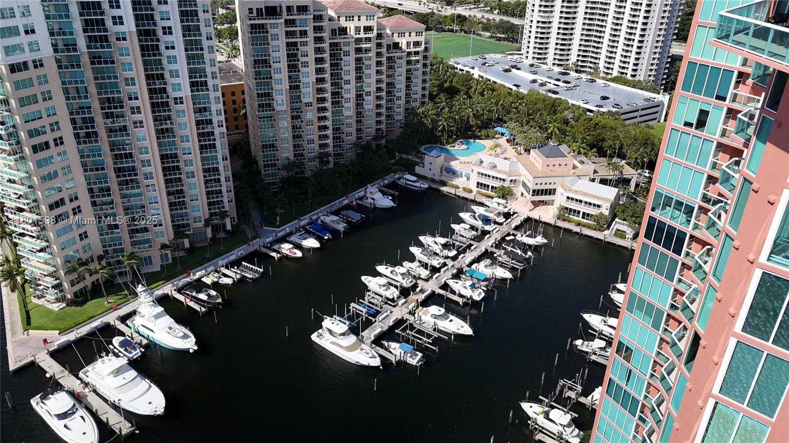 Small Image of 3370 HIDDEN BAY DR #2813, Aventura Number 57