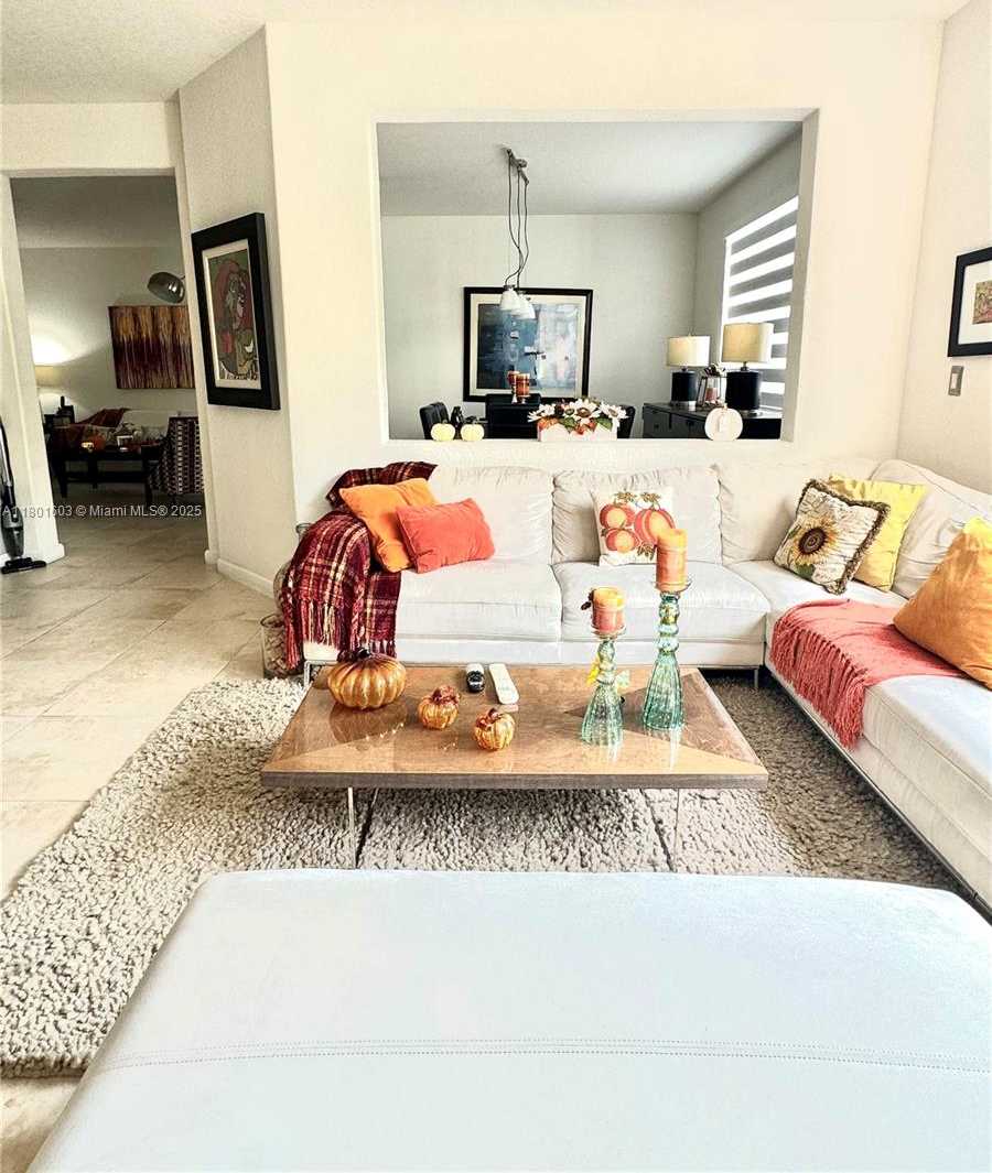 Small Image of 11226 NORTH WEST 75TH TER #., Doral Number 12
