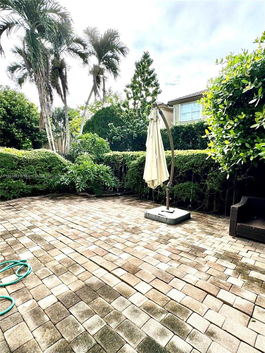 Small Image of 11226 NORTH WEST 75TH TER #., Doral Number 25